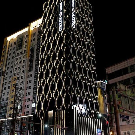 龙仁阿斯特罗酒店 龙仁市 外观 照片